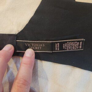 VICTORIA SECRET 32D BRA BLACK